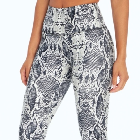 Marika black snake leggings, soft and they stay up - Picture 3 of 10